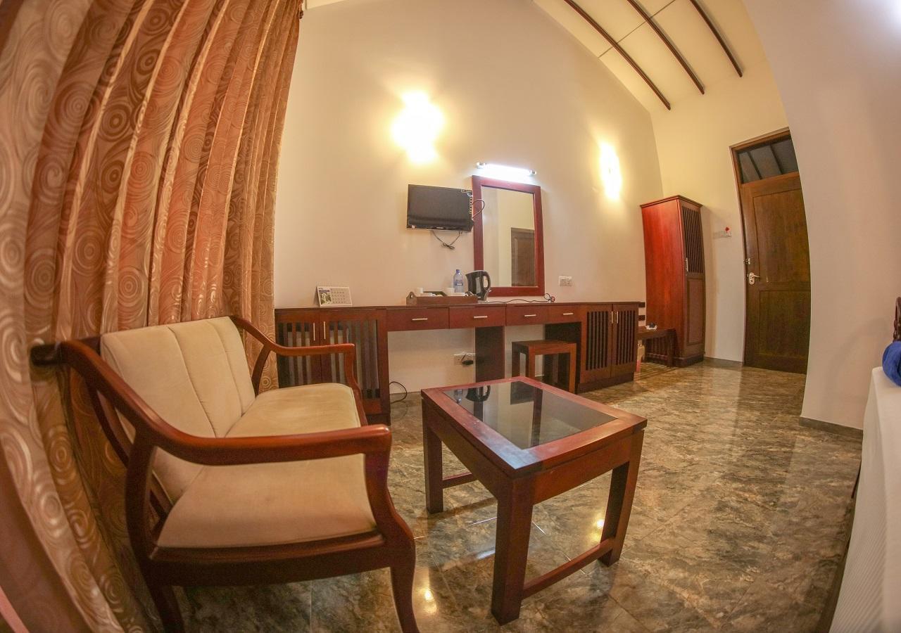 White Rose Beach Resort Marawila Extérieur photo
